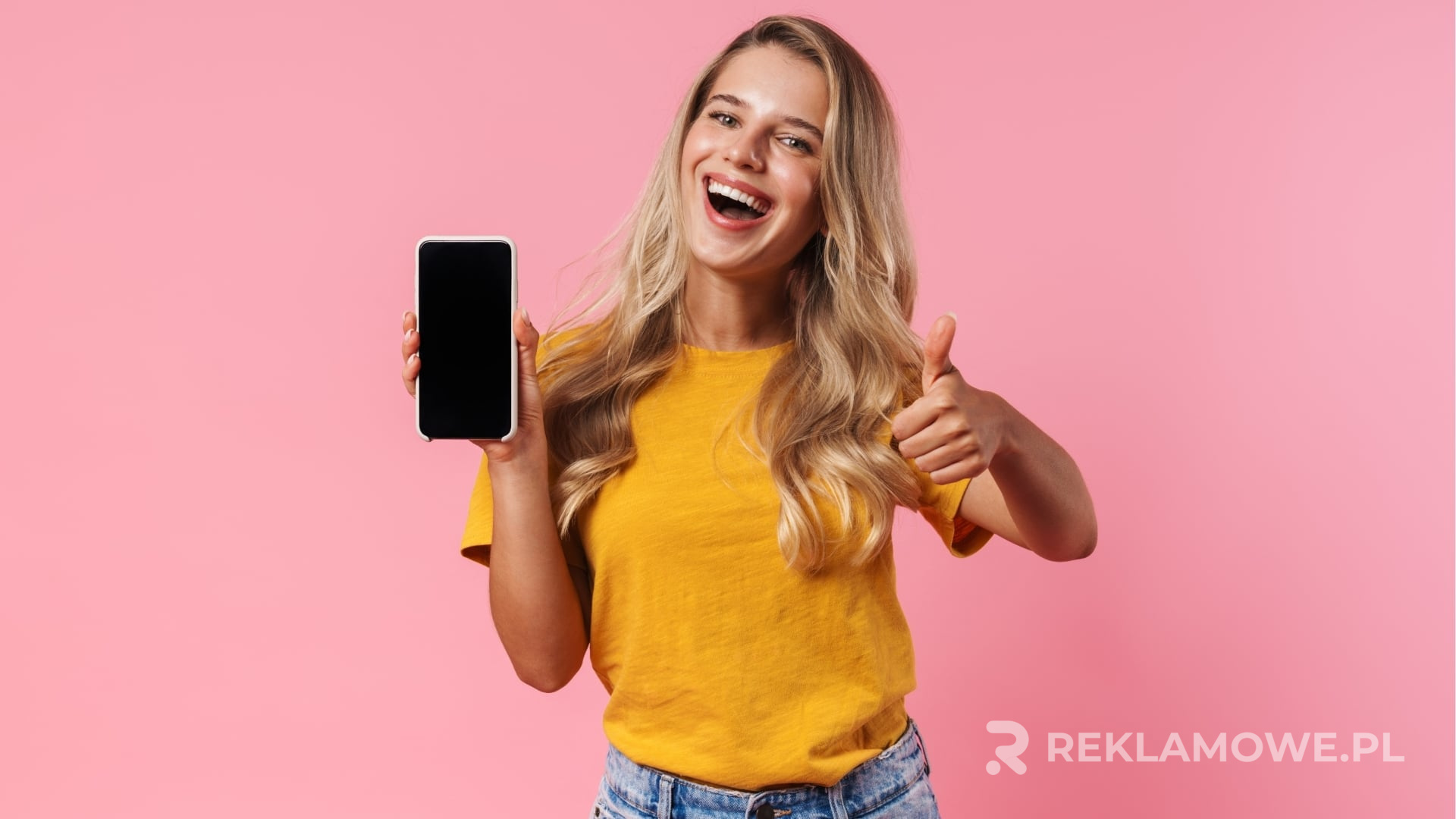 Kreatywny stojak reklamowy w małej przestrzeni