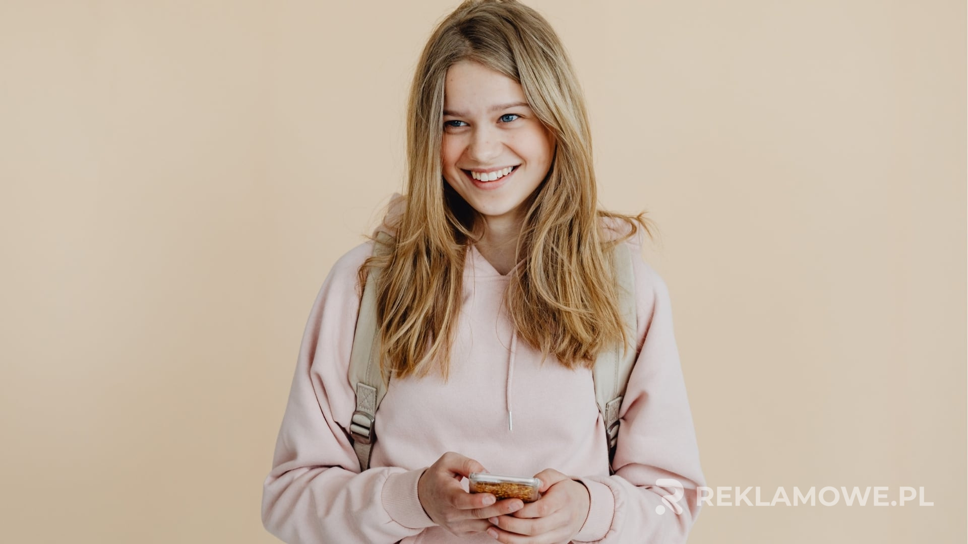 Stojaki reklamowe zwiększające sprzedaż w sklepie