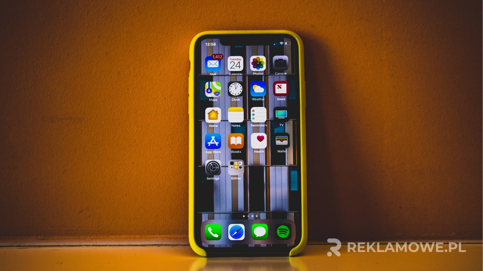 Najnowsze trendy w projektowaniu stojaków reklamowych